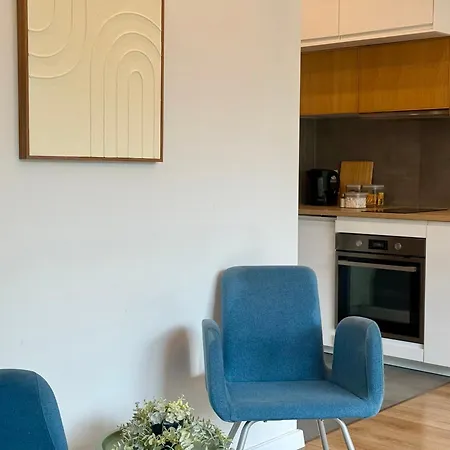 Apartman Bright & Cozy Riverside Free Parking Balcony *